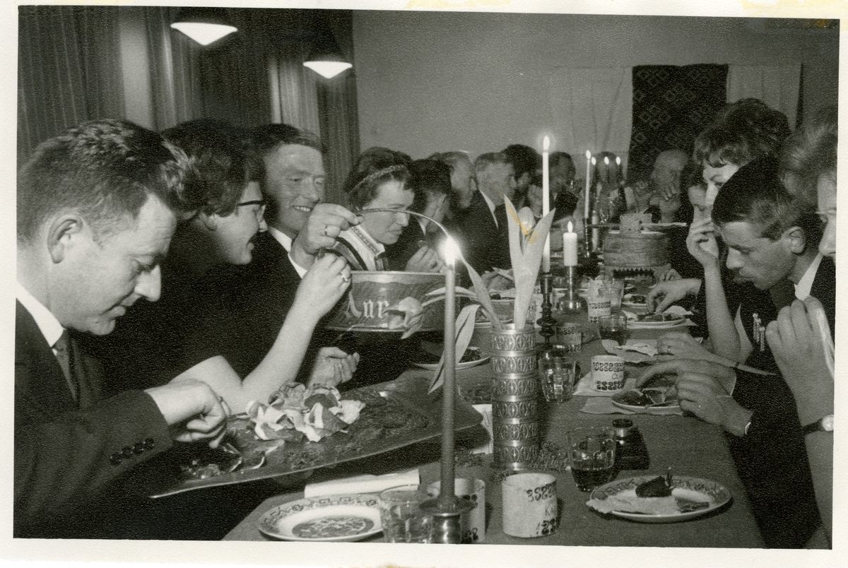 Fest i Sør-Aurdal lærarlag på Reinli skule i 1966/67.