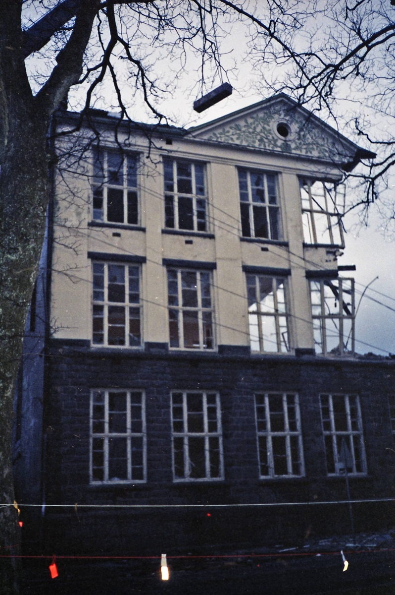 Riving Havnaberg skole. O.a.1165