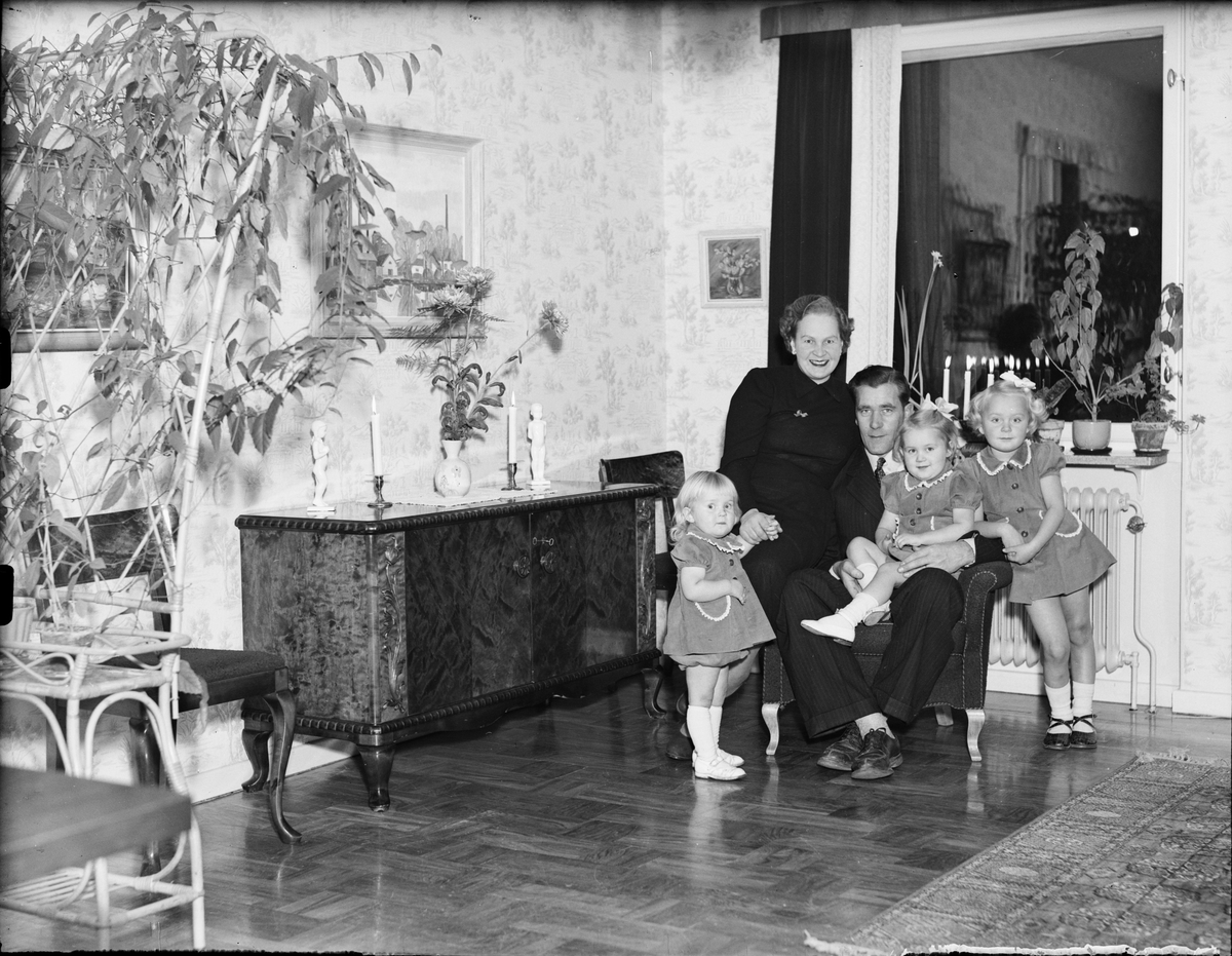 Familj i bostadsmiljö, Östhammar, Uppland