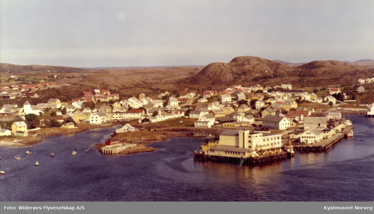 Rørvik, sett fra Nærøysundet