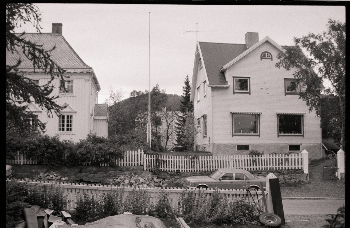 To hus i Hålogalands gate.
