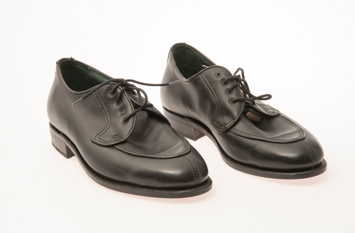 Windsor herresko, lærsåle, snøring, type Boston (dress-sko), størrelse 7.5 (40).