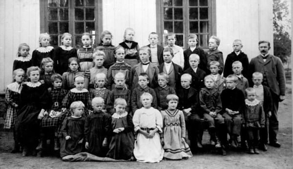 Dal skole 1904 (Foto/Photo)