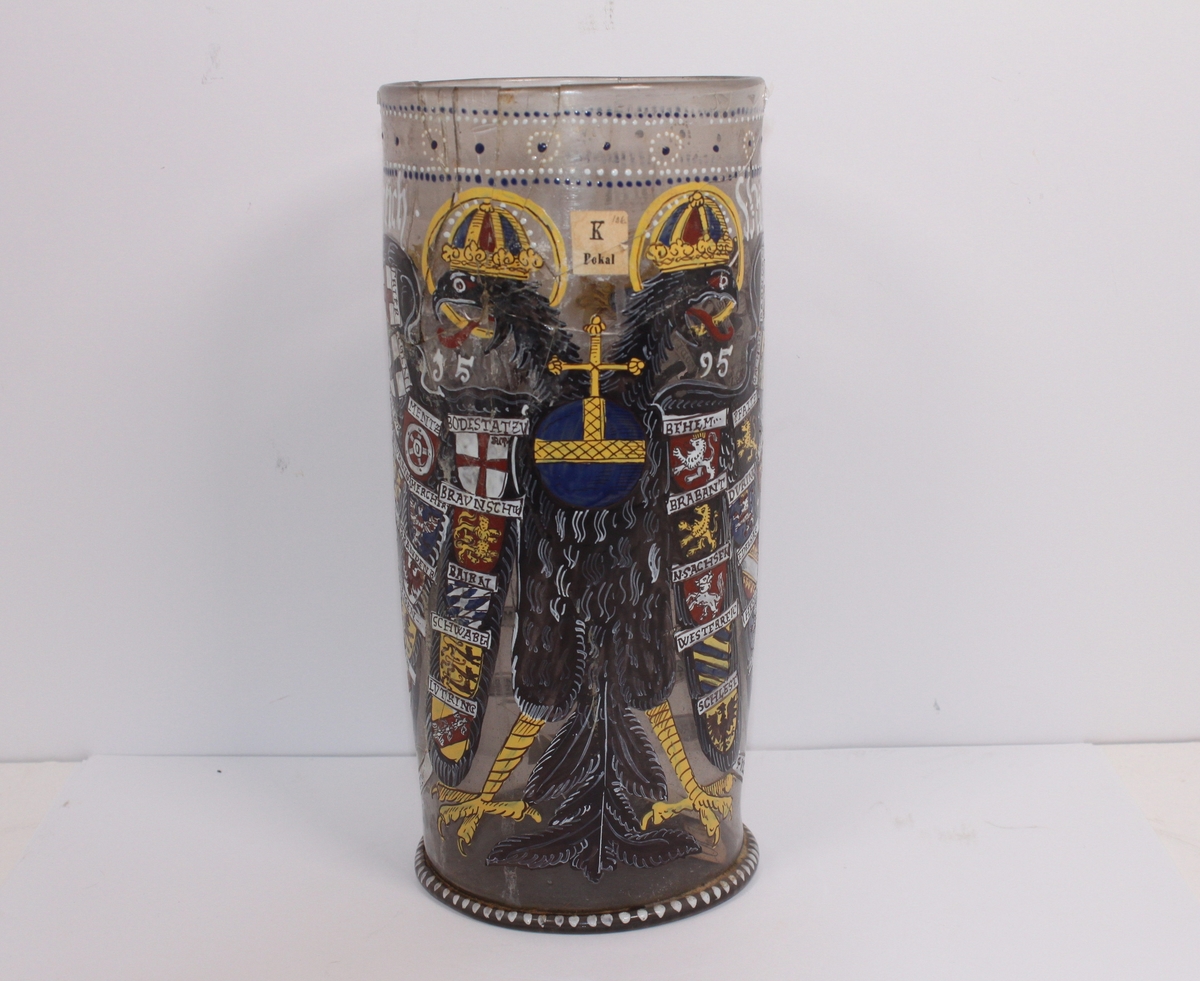 Glasspokal, ca 1600, med tyske våpenskjold