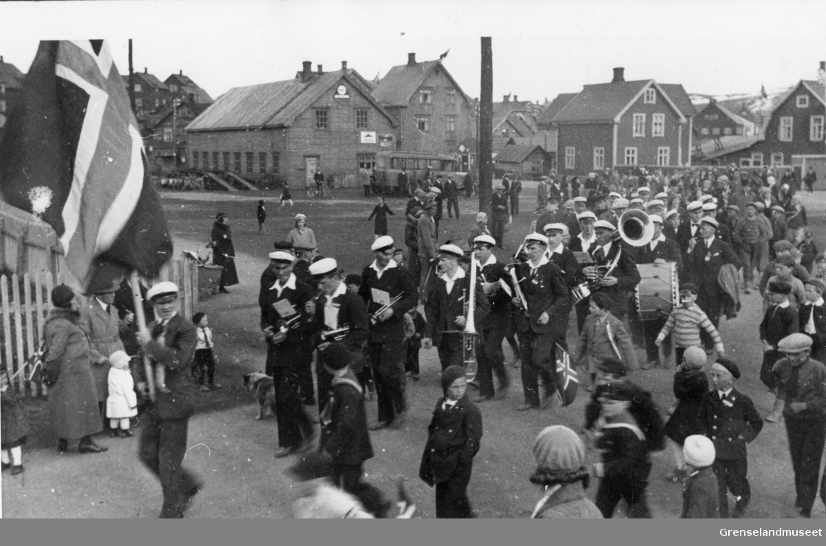 17. mai tog Kirkegata. 1933
