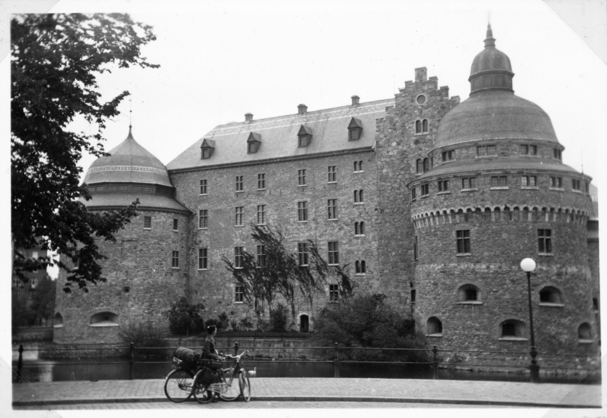 Vänern runt på cykel. Örebro slott