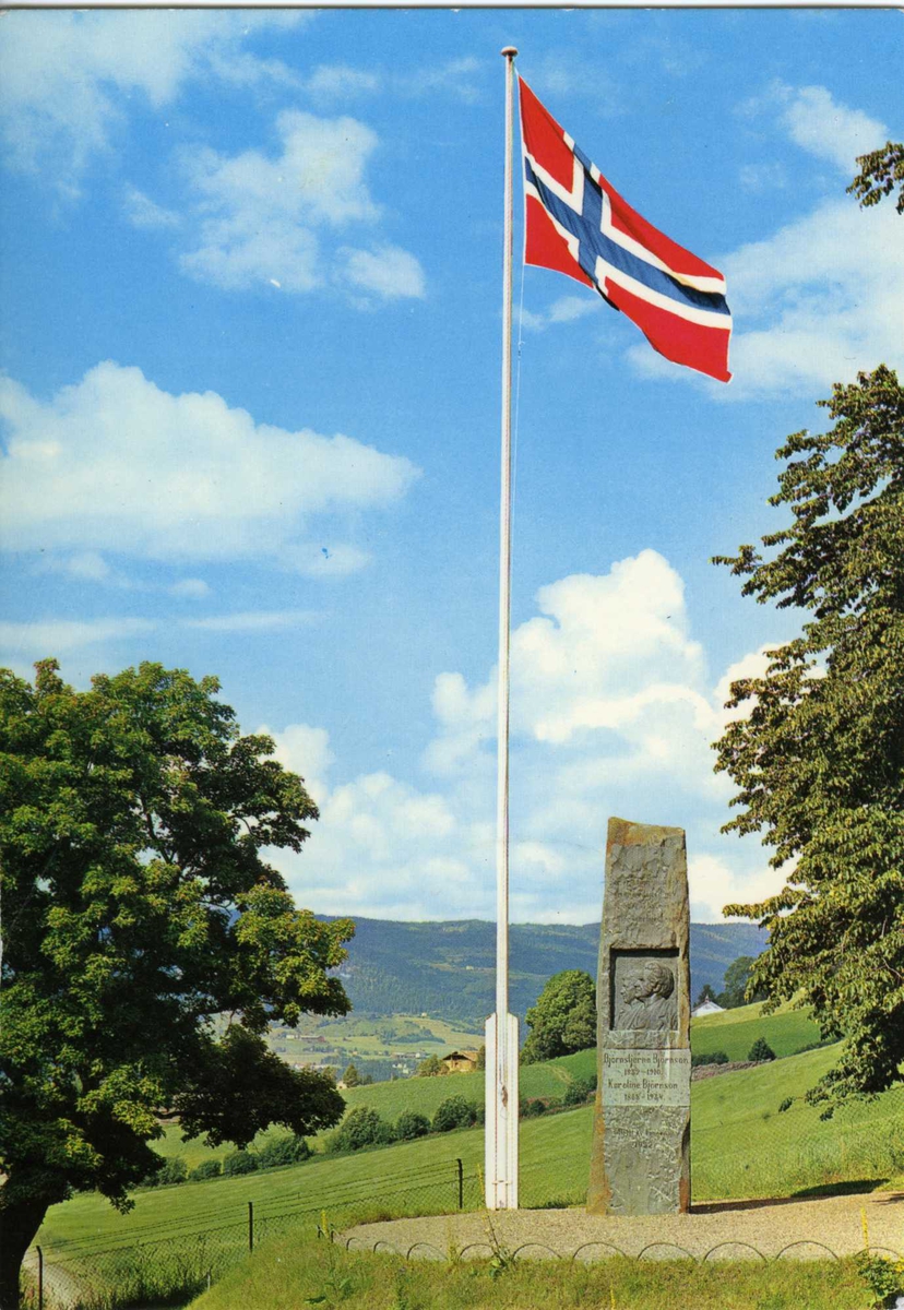 DOK:1960-tallet, Aulestad, flagg, bauta, postkort,