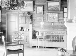 Kort: Ringebu. 30/4. 1901. B. Narvesen interiør. Stoler, lit