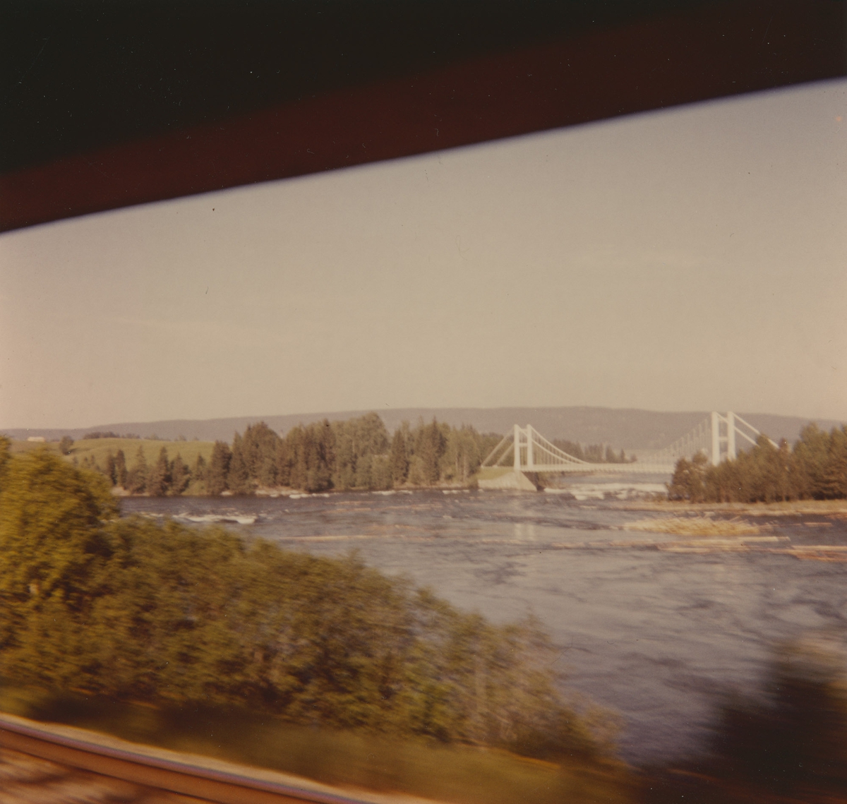Utsikt fra Tertitten mot Bingsfoss bro, bygget ca 1930.