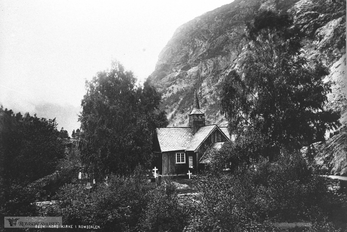 Kors kirke på Monge i Romsdalen.