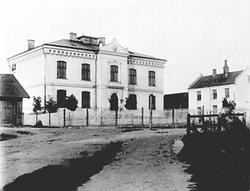 Hamar, Midtbyen skole før utbyggingen i 1892, Hamar folkesko