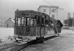 Trikk som brant i Innherredsveien fotografert på Øya