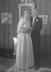 Fredrik Trampe Kindt med brud