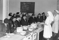 Husstellstasjonen, matservering