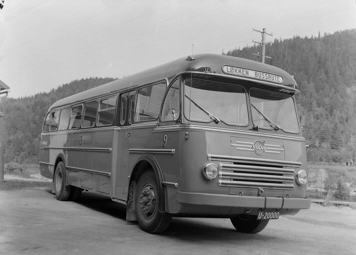 Buss nr. 9. Løkken bussruter. Volvo.
