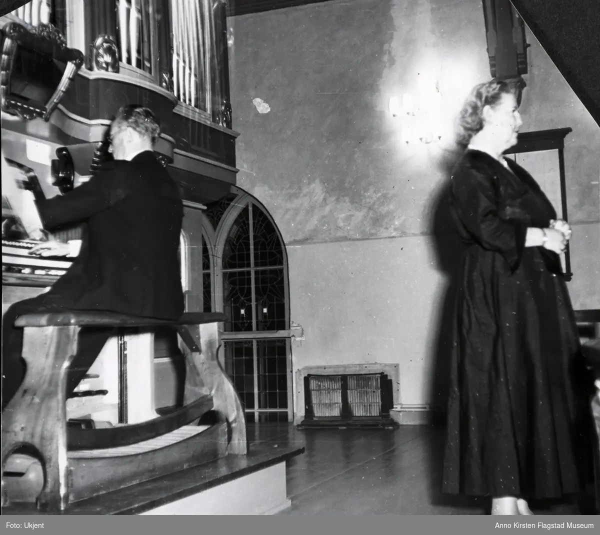 Kirsten Flagstad under en konsert i Eidsvoll kirke 28. august 1957. Kirsten Flagstad at a concert at Eidsvoll churh 28 August 1957. 