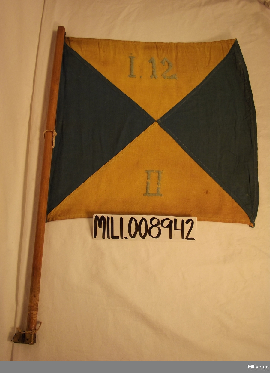 Riktflagga m/1905 för II bataljonen, I 12.