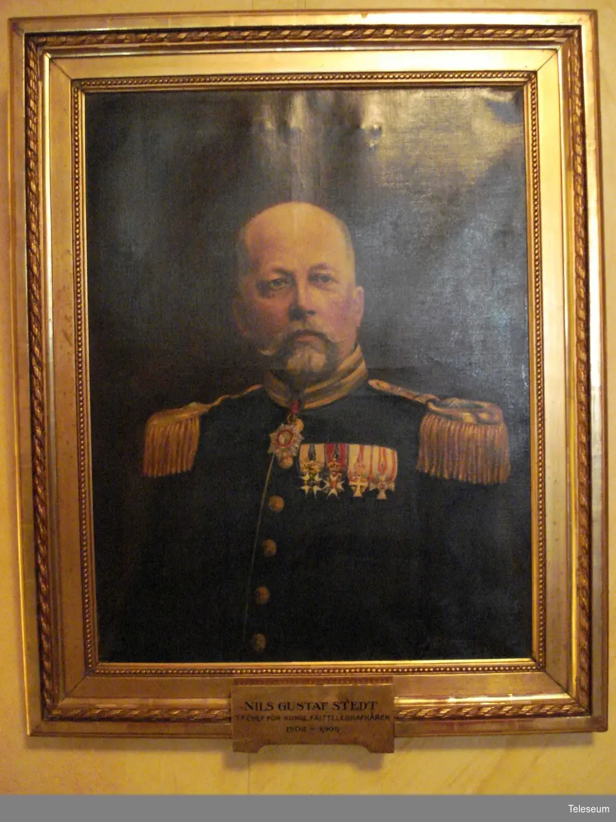 Olja på duk, förgylld ram. Porträtt föreställande Nils Gustaf Stedt T.F. Chef för Kungl. Fälttelegrafkåren 1902-1904.
