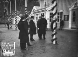 Raumabanens åpning med bl.a. Kong Haakon, fylkesmann Oddmund