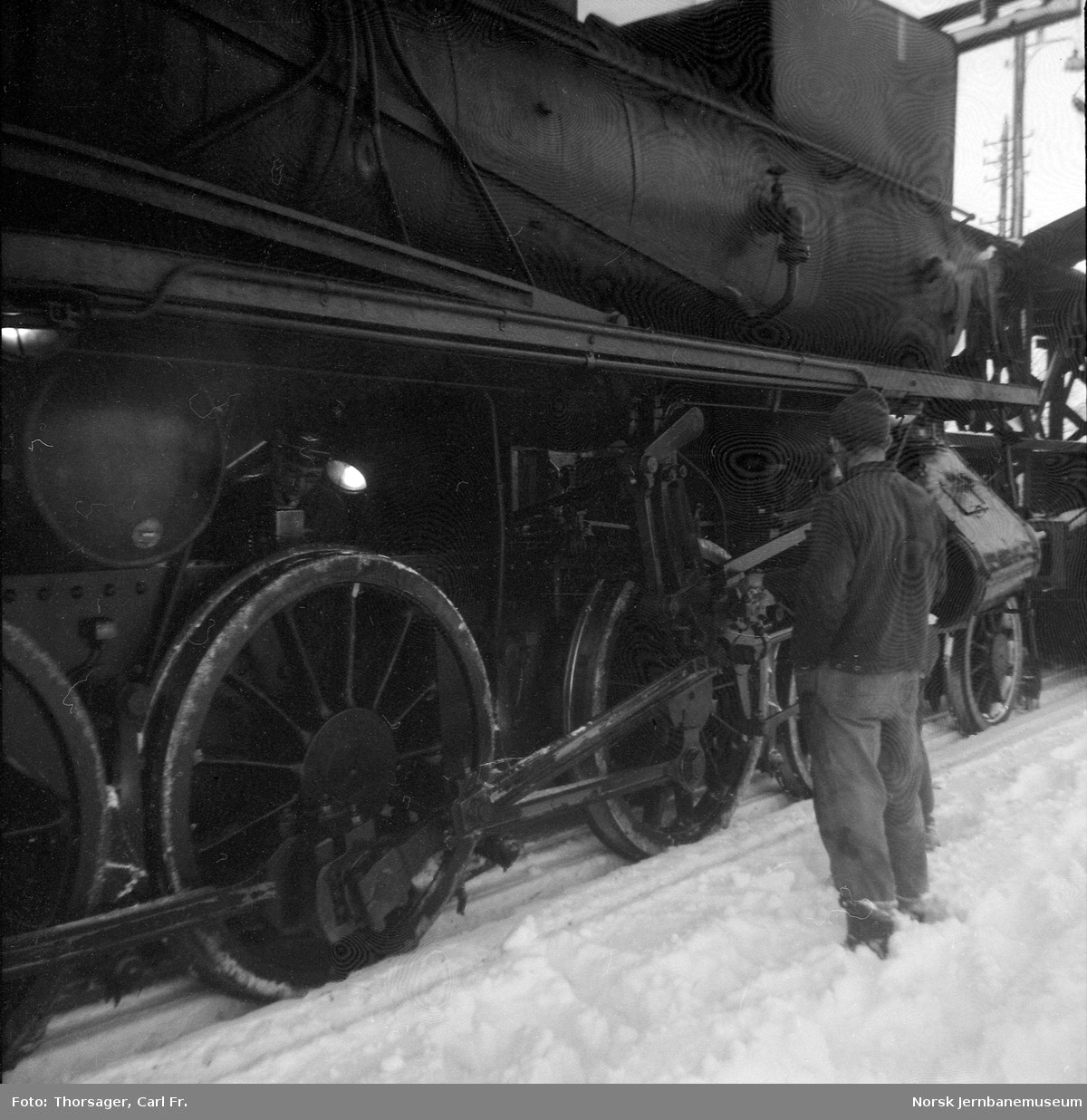 Damplokomotiv type 26b nr. 229 på Koppang stasjon