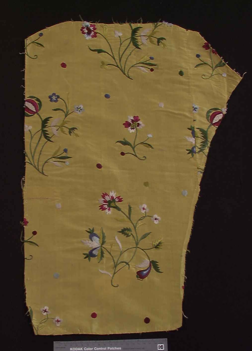 Broderi , fragment av kjole,2 deler