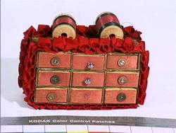 Dukkemøbel, kommode