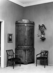 Interiør i empirestil som utstilt i Bysamlingen på Norsk Fol