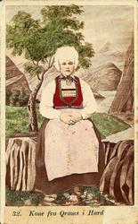 32. Kone fra Qvams, Hardanger.