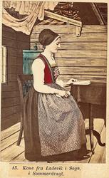 13. Kone fra Ladevik i Sogn.