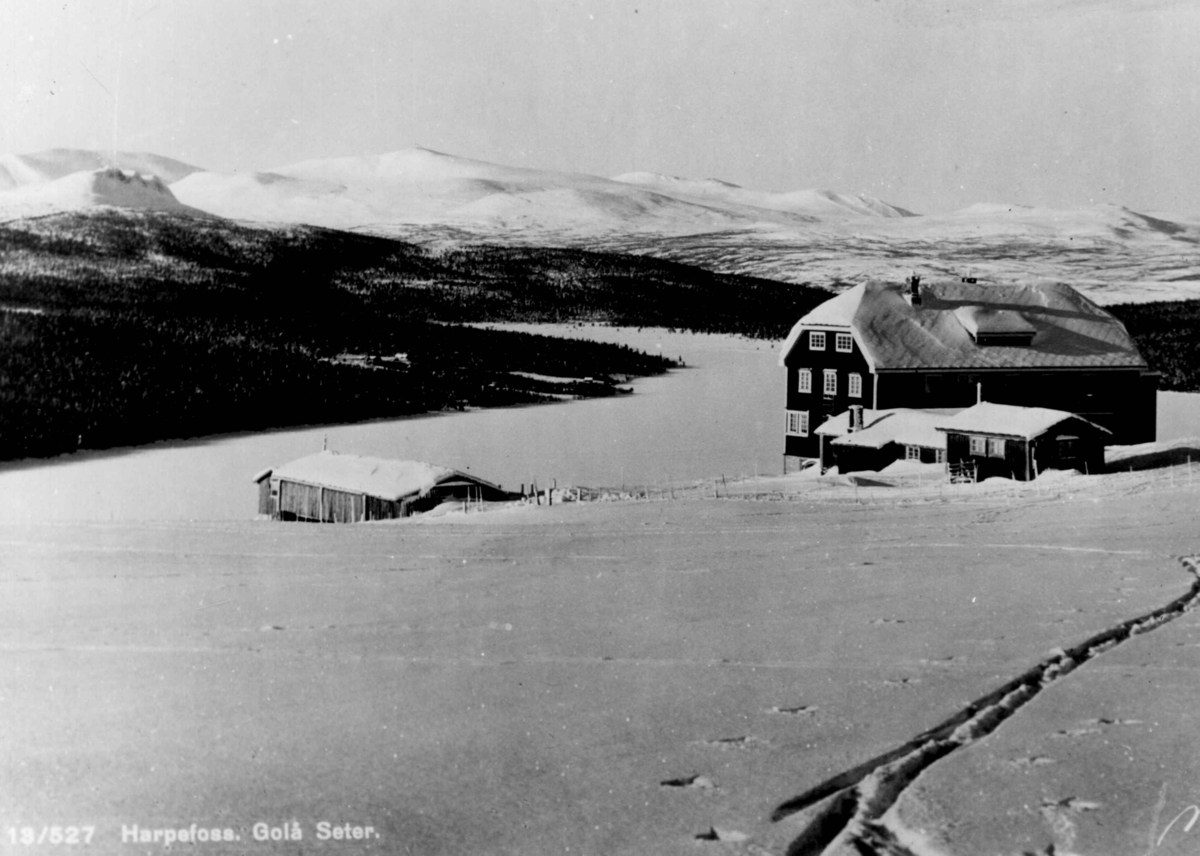 Avfotografert postkort. Skispor mot Gålåseter på Harpefoss.