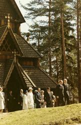 Islands president besøker NF 4/5 1971. Følget foran Gol stav