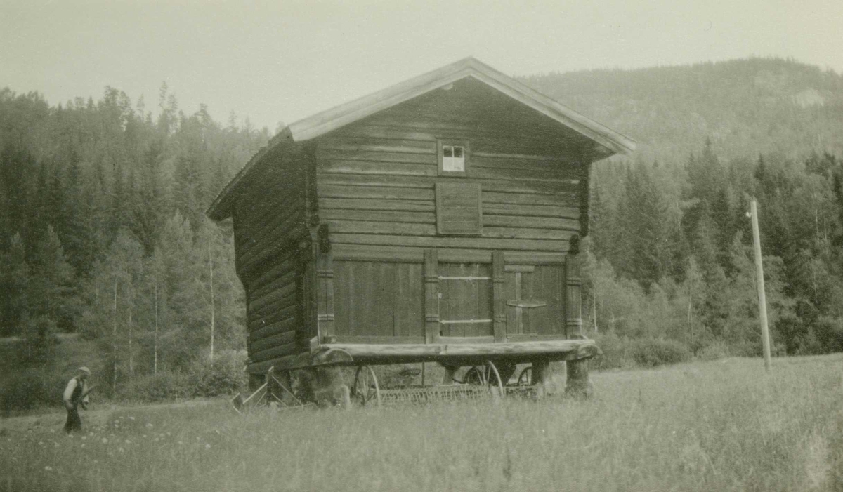 Kornmagasin, Rollag prestegården, Rollag, Buskerud. Fotografet 1929.