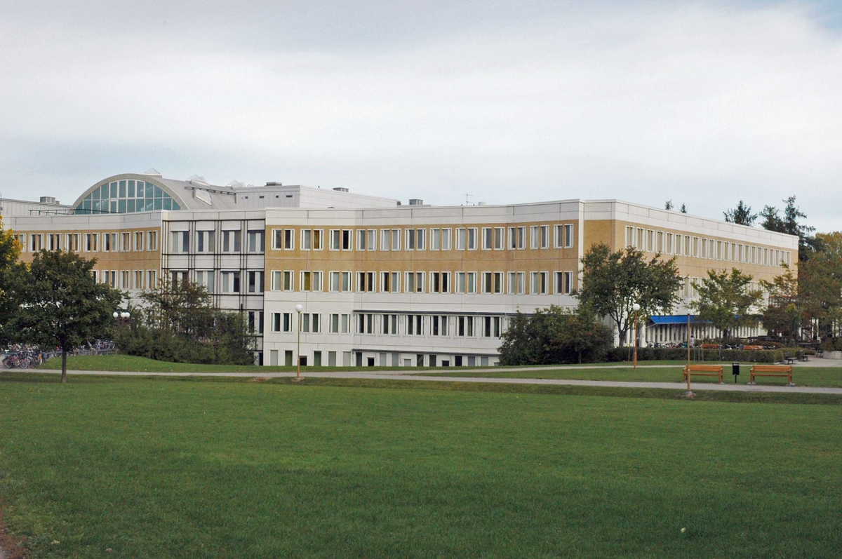 Universitetsbyggnad, f d Humanistiskt-samhällsvetenskapligt centrum från 1970-talet, kvarteret Observatoriet, Uppsala
