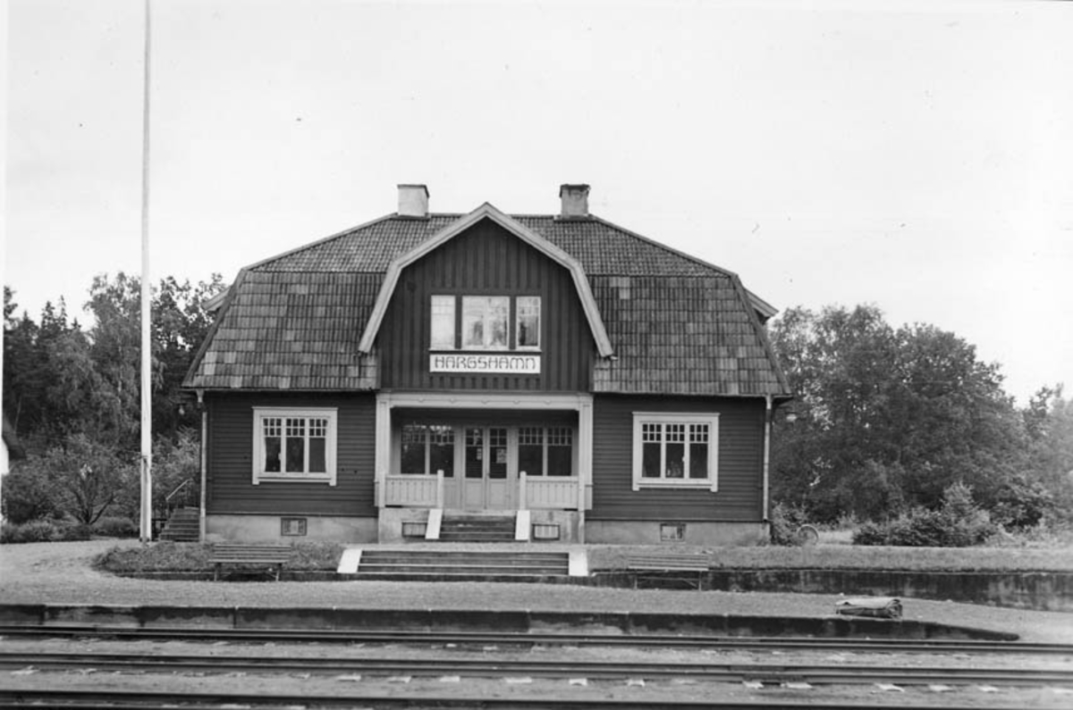 Hargshamns järnvägsstation, Hargs socken, Uppland 1945