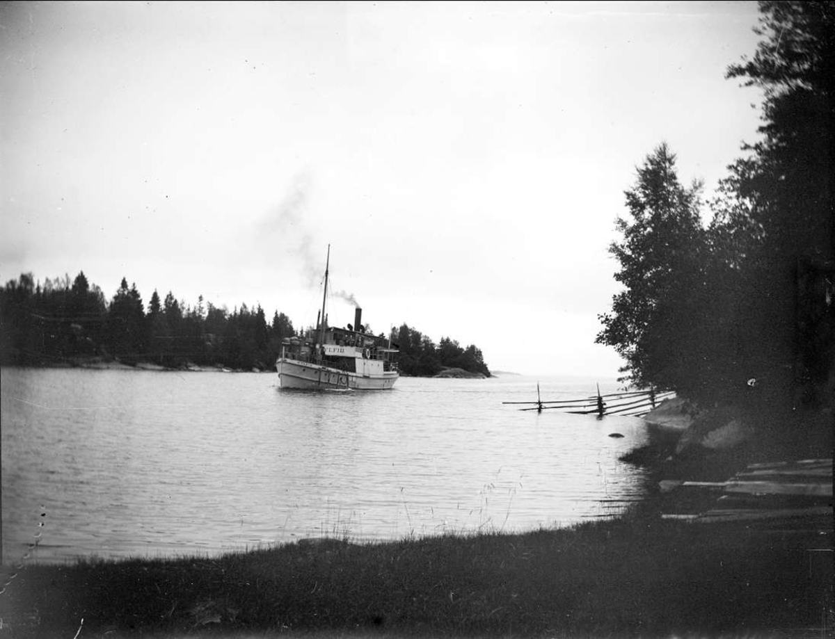 Ångfartyget Sylfid, Vätö socken, Uppland 1904