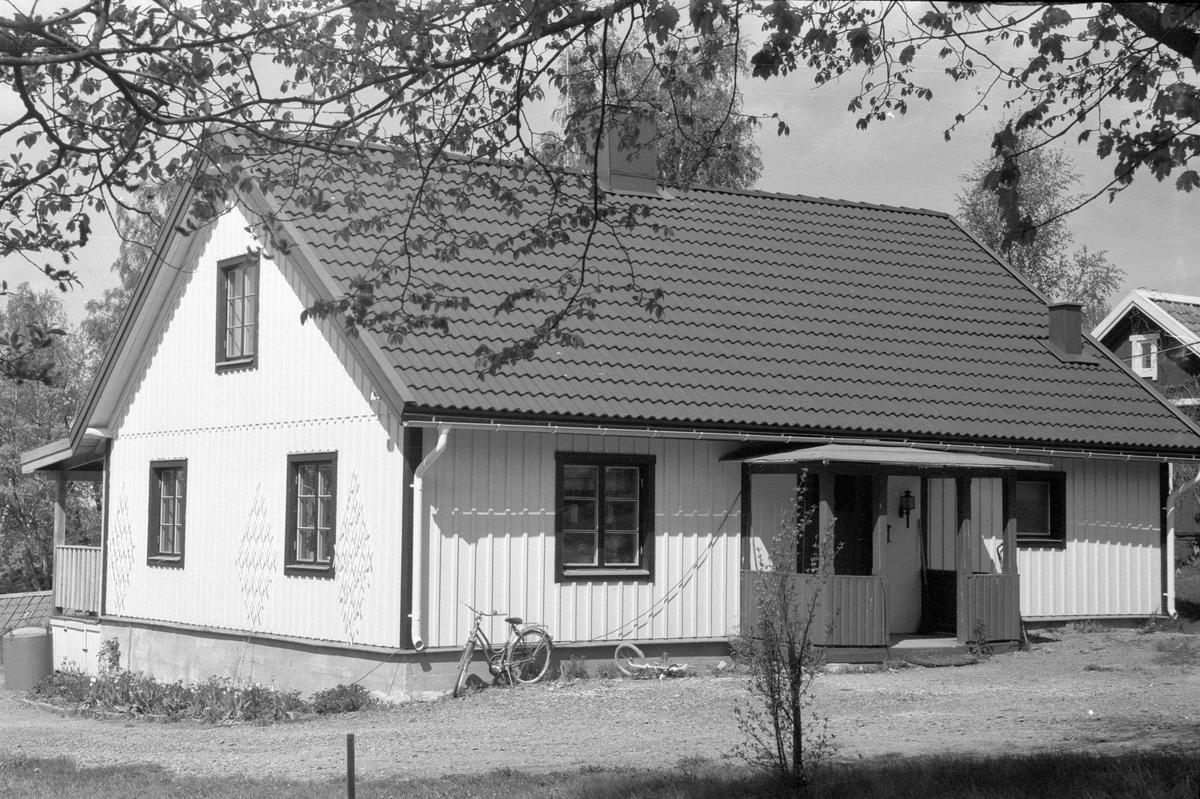 Bostadhus, Lenaberg 1:16, Stenby, Lena socken, Uppland 1977