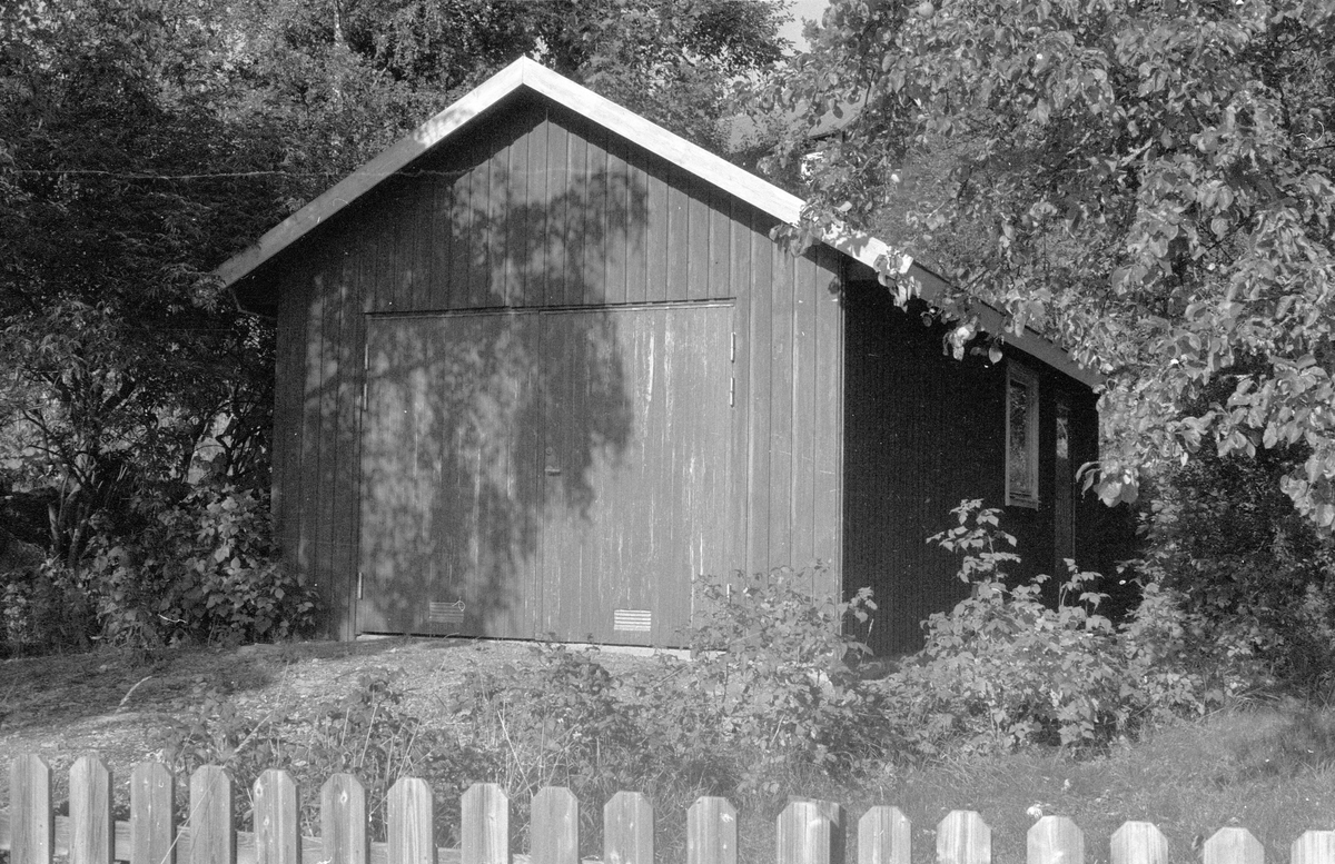 Garage, Karlberg, Marielund, Funbo socken, Uppland 1982