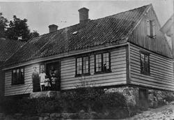 Strandgaten 70. Ole Olsen Knoph's hus. Knut Larsen Snorretad