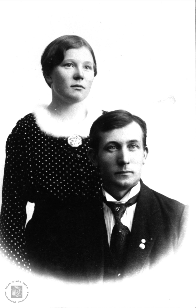 Portrett av ekteparet Sofie og Lars Bjerland, Laudal.