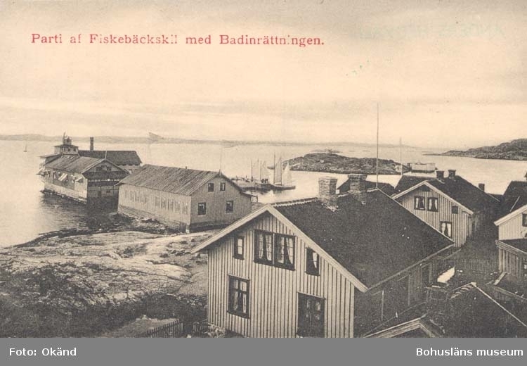 Tryckt text på kortet: "Parti af Fiskebäckskil med Badinrättningen."