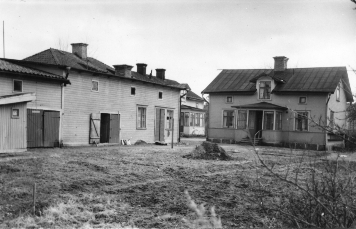 Enköping, Fanna, kvarteret Tången, mot norr, hösten 1955, troligen nuvarande Hejaregatan 8-10