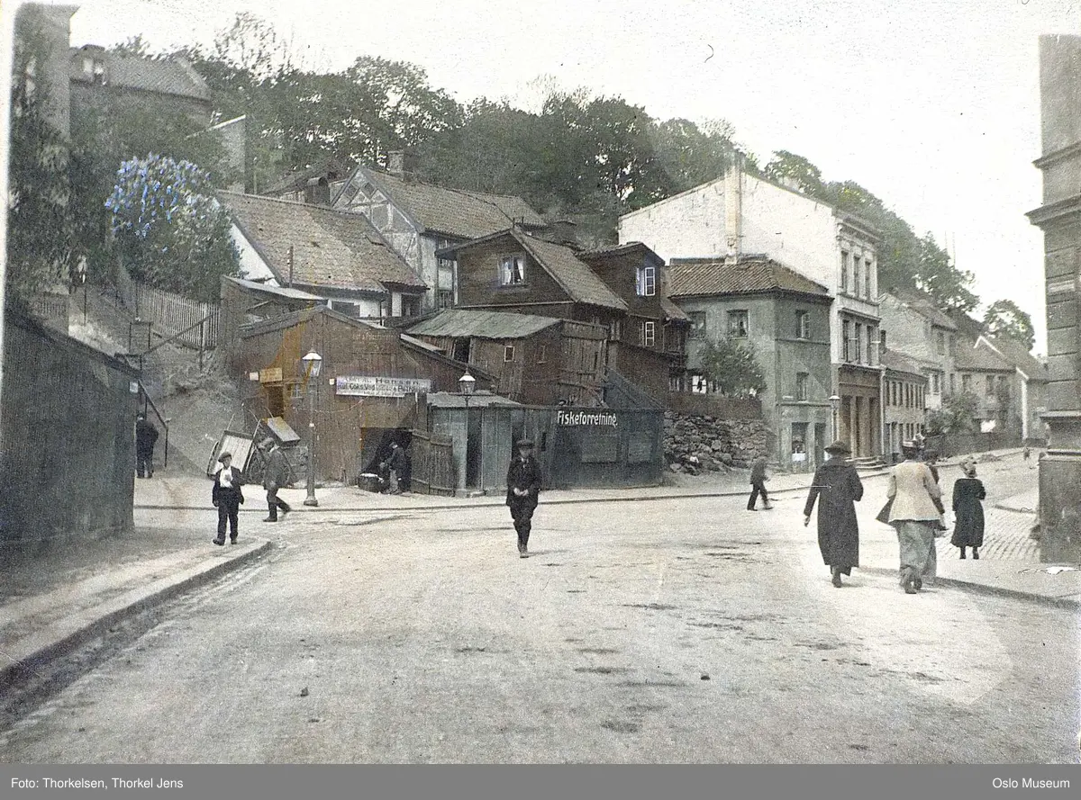 Fredensborgveien ved Dops gate. - Oslo Museum / DigitaltMuseum