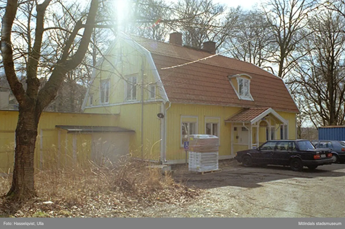 Lackarebäcks gård, 1998-03-20. Hör ihop med: 2002_0113 - 0116.