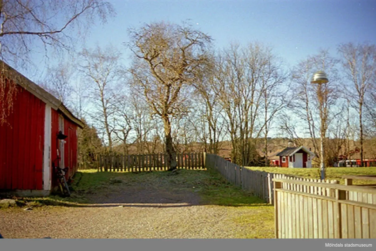 Almvägen 6A, Gastorp 3:92, Lindome, 2002-02-13.