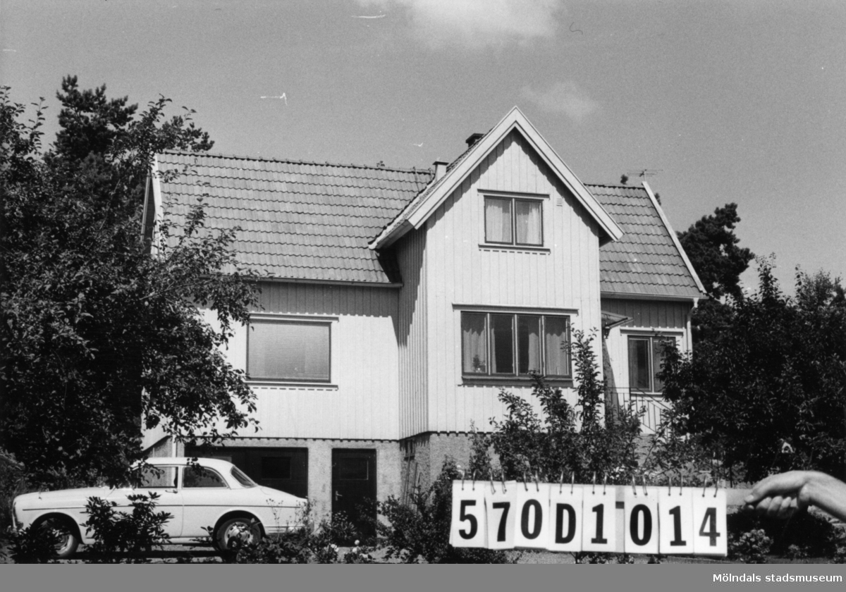 Byggnadsinventering i Lindome 1968. Annestorp 2:84.
Hus nr: 570D1014.
Benämning: permanent bostad och redskapsbod.
Kvalitet: god.
Material: trä.
Tillfartsväg: framkomlig.
Renhållning: soptömning.