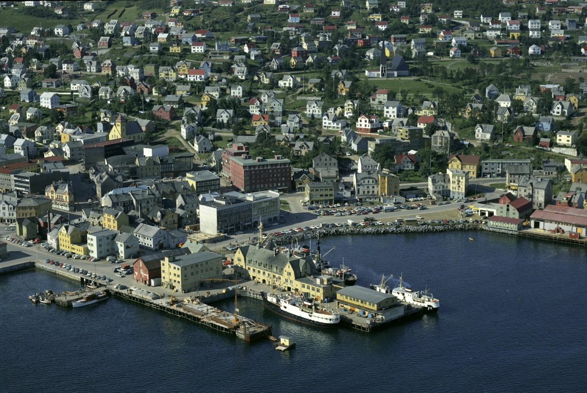 Flyfoto av Harstad Sentrum.
