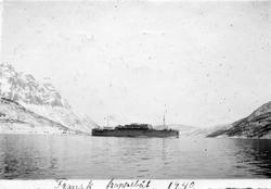 Troppetransportskipet ”Président Doumer” i Lavangsfjorden. L