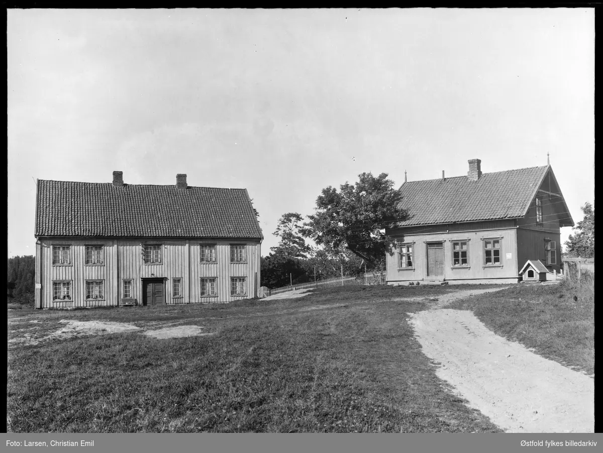 Stenerød gård i Tune ved Sarpsborg, gnr 49, bnr. 1. hundehus, eksteriør.