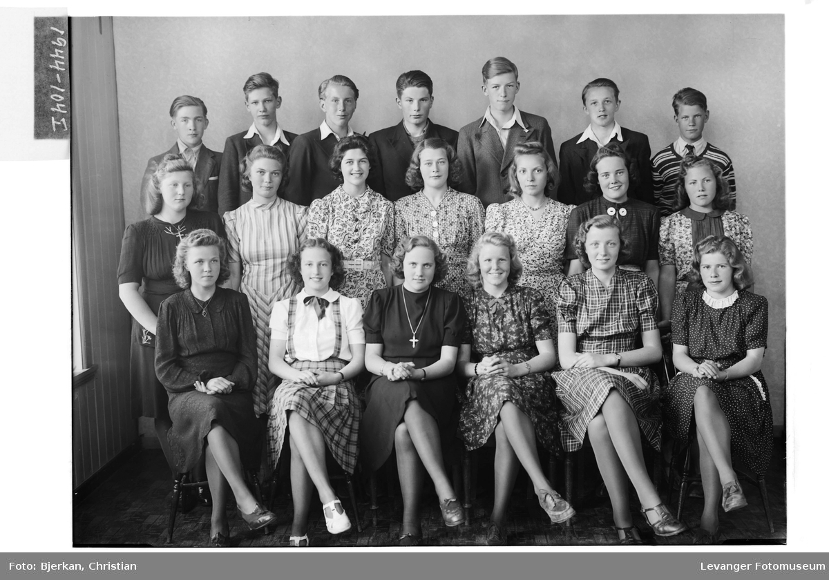 Levanger Realskole, andre klasse  i 1944