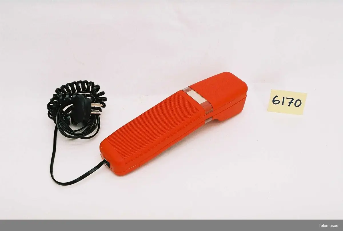 Tastafon Compact
Telefonen har ingen merking av spesifikasjoner eller serienummer.
Prototype fra EB